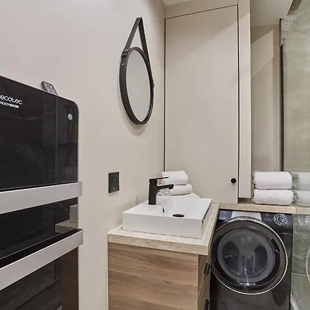 Center Of By Prestige Paris